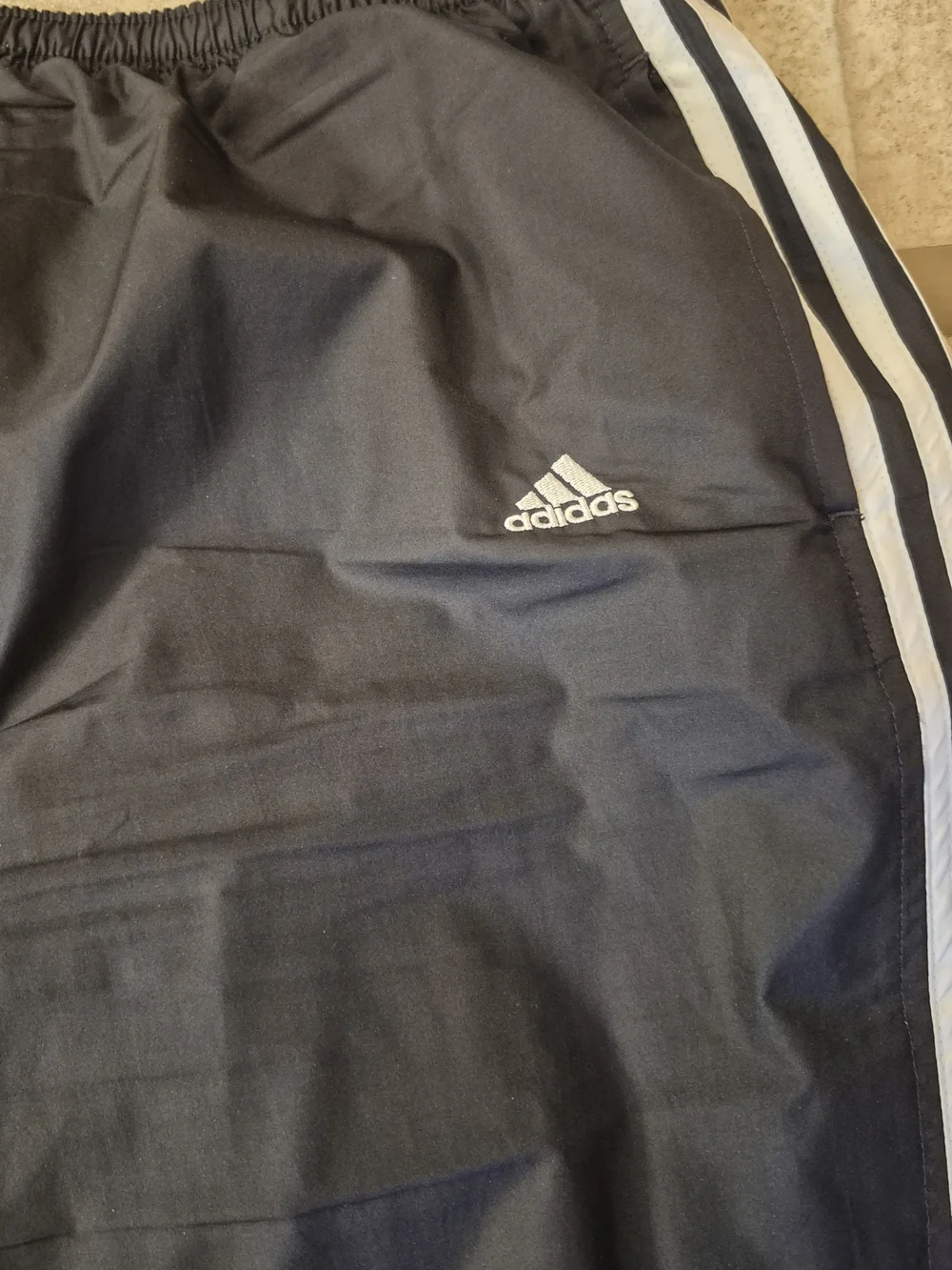 **JACKET IS MEDIUM. PANTS ARE LARGE**Adidas Black and White Two-Piece Tracksuit. - Picture 7 of 9